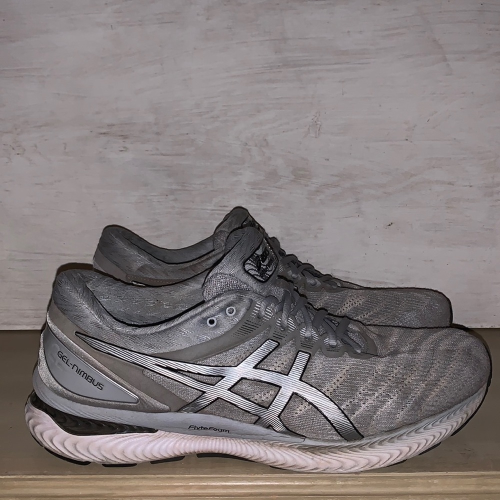 Men’s ASICS Shoes Sz 11.5